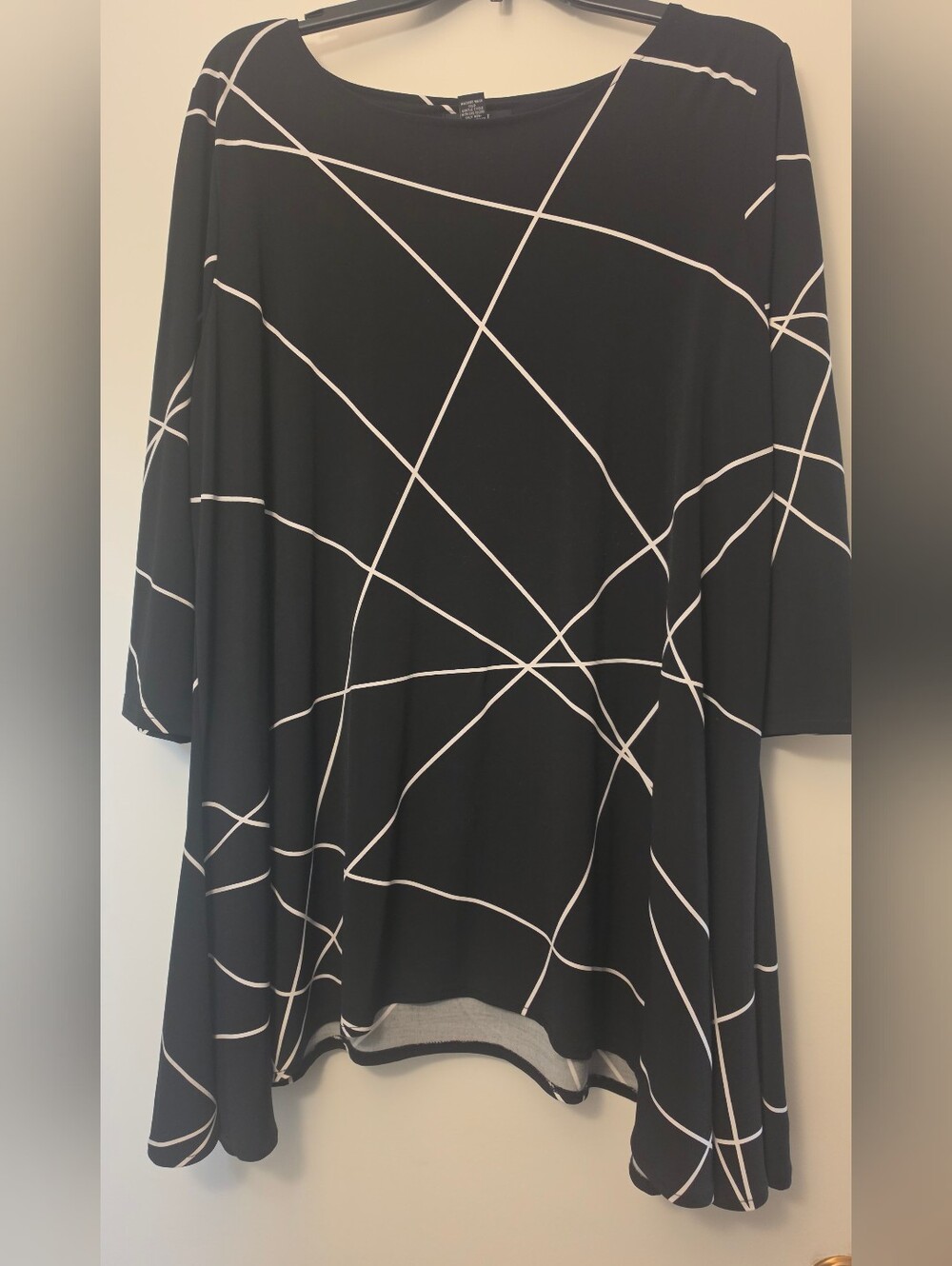 Alfani Black Tunic Top with White Geometric Lines — Long Sleeve